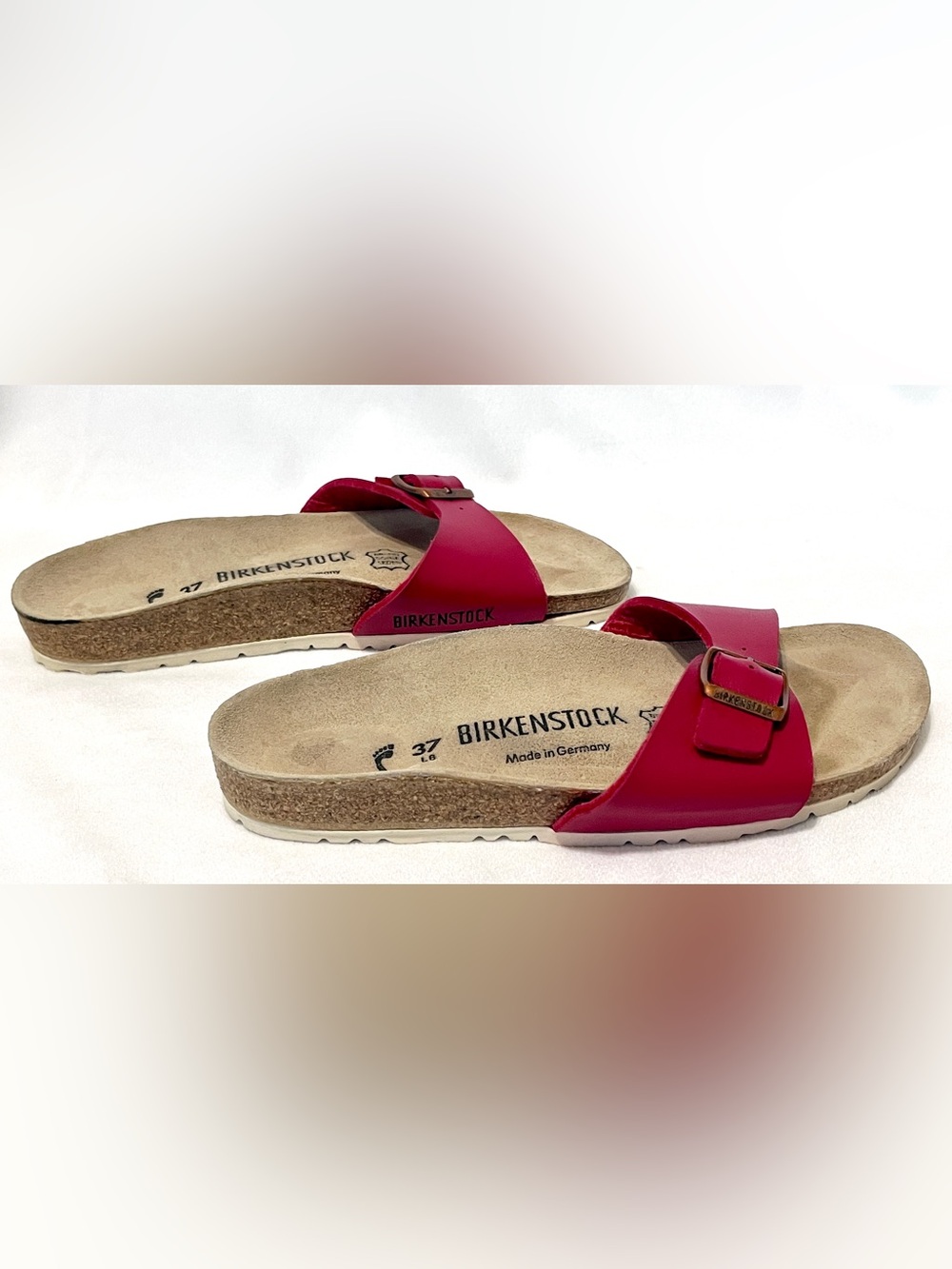 Birkenstock Madrid Slide Sandals Berry Red Narrow 37 L6.5 NWOT - Picture 2 of 6